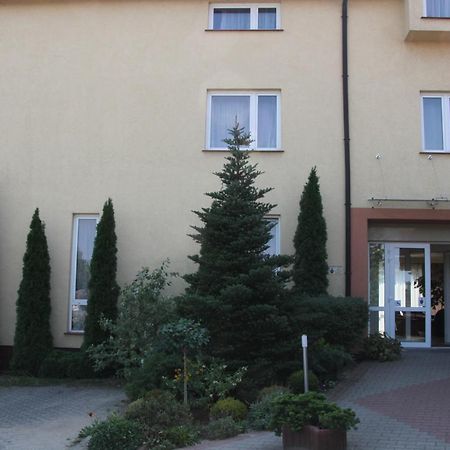 Hotel Przylesie Sierosław Eksteriør bilde