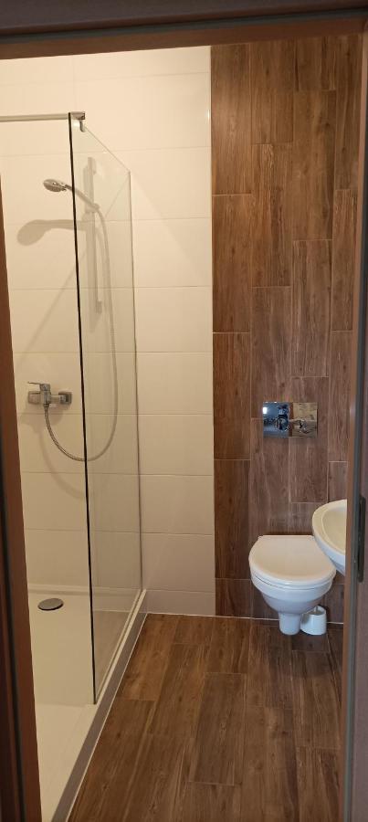 Hotel Przylesie Sierosław Eksteriør bilde