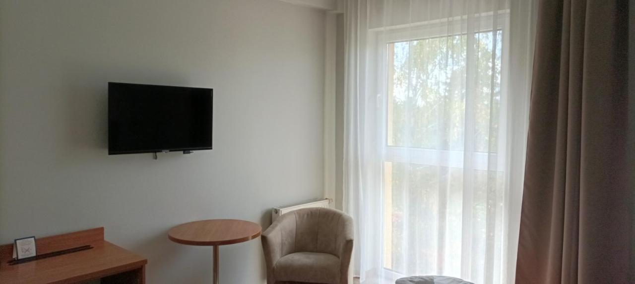 Hotel Przylesie Sierosław Eksteriør bilde